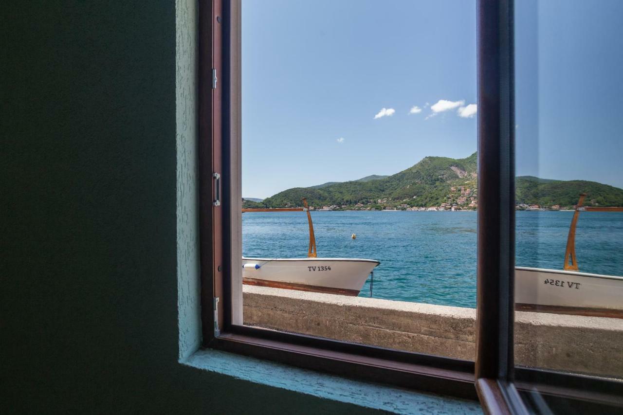 Romeo And Juliet Apartments Tivat Extérieur photo